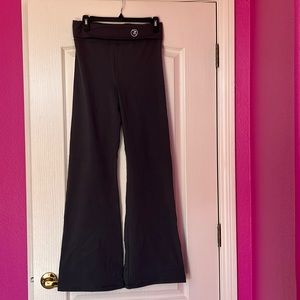 Get thick yoga pants